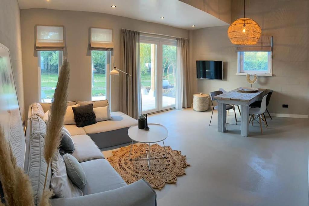 Stijlvol Huisje Met Veranda! Tuynloodz A Beers  外观 照片