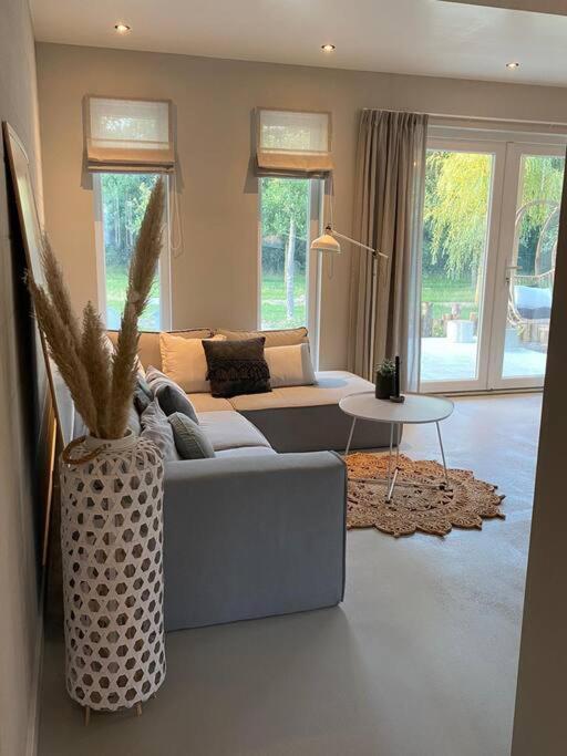 Stijlvol Huisje Met Veranda! Tuynloodz A Beers  外观 照片