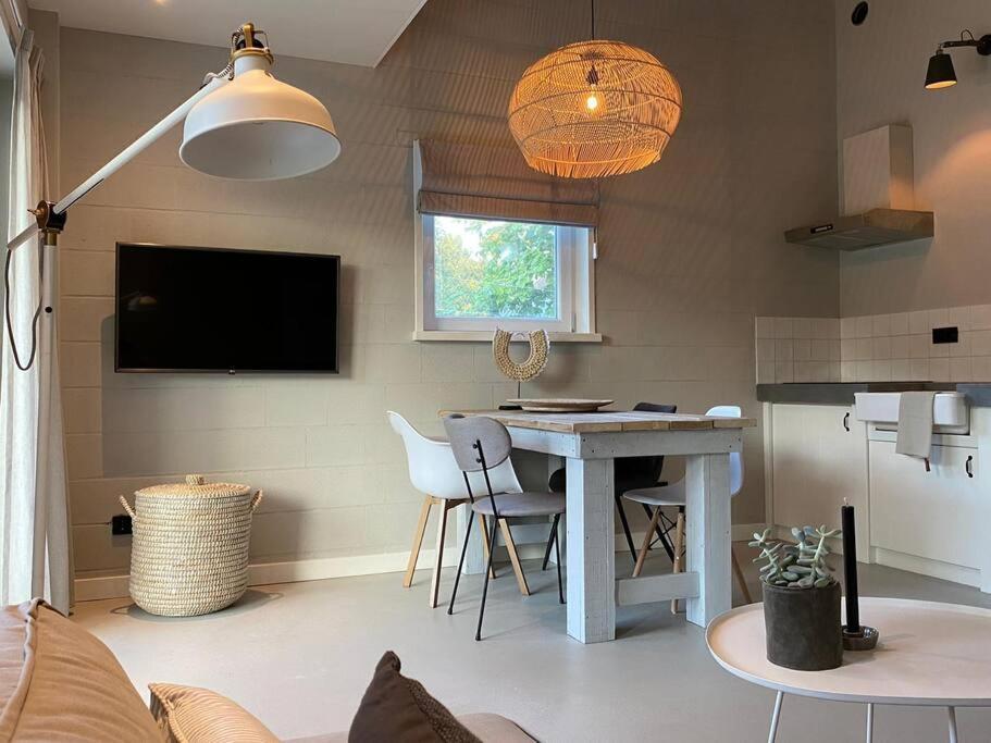 Stijlvol Huisje Met Veranda! Tuynloodz A Beers  外观 照片